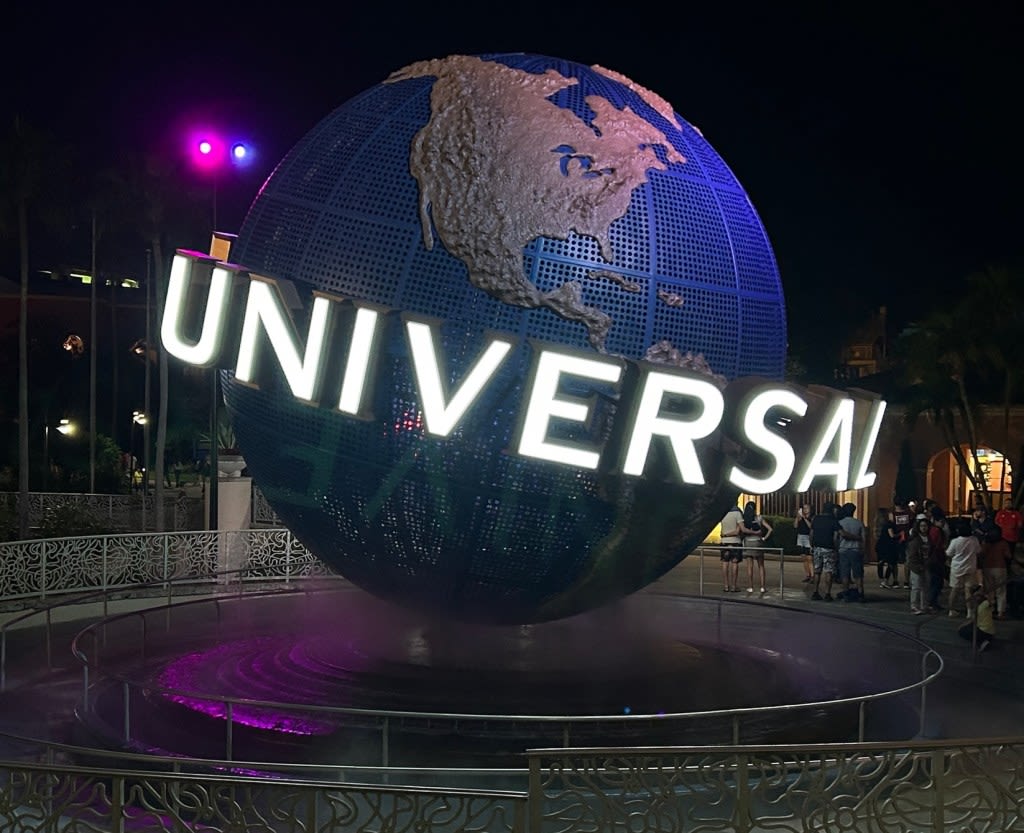 Halloween Horror Nights: Universal planning triplets-themed house