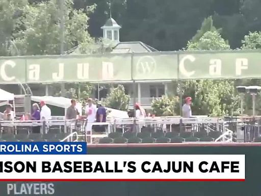 Cajun Café cooks up Clemson baseball’s home field advantage