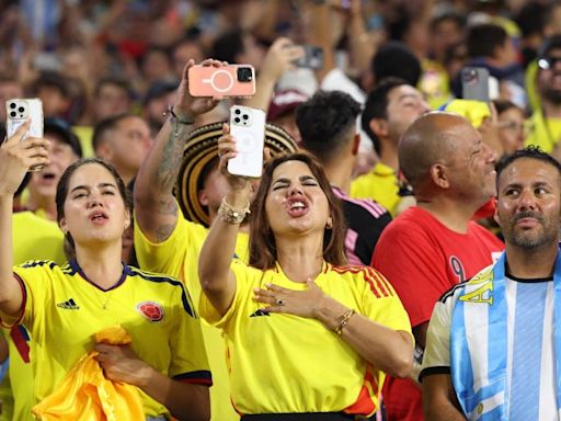 Caos en final de Copa: hinchas entraron sin pagar y hay riesgo de sobrecupo, según Vélez