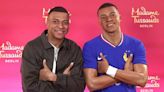 In Berlin: Mbappe enthüllt Wachsfigur