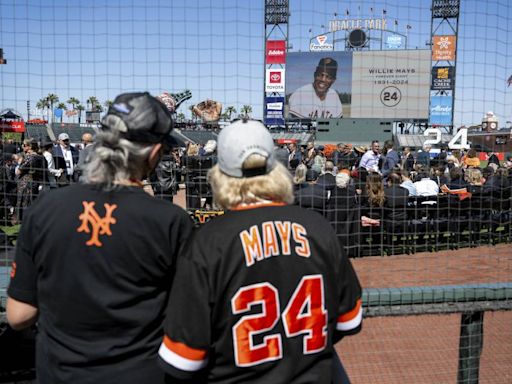 Thousands Honor Giants Legend Willie Mays at Oracle Park Memorial | KQED