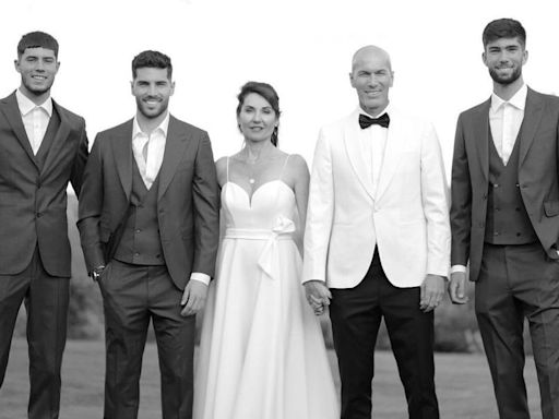 Zinedine Zidane y Véronique celebran sus 30 años de matrimonio: vestidos de novios y una ausencia