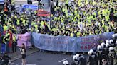 Allemagne : des milliers de personnes manifestent contre la tenue du congrès de l'AfD à Essen