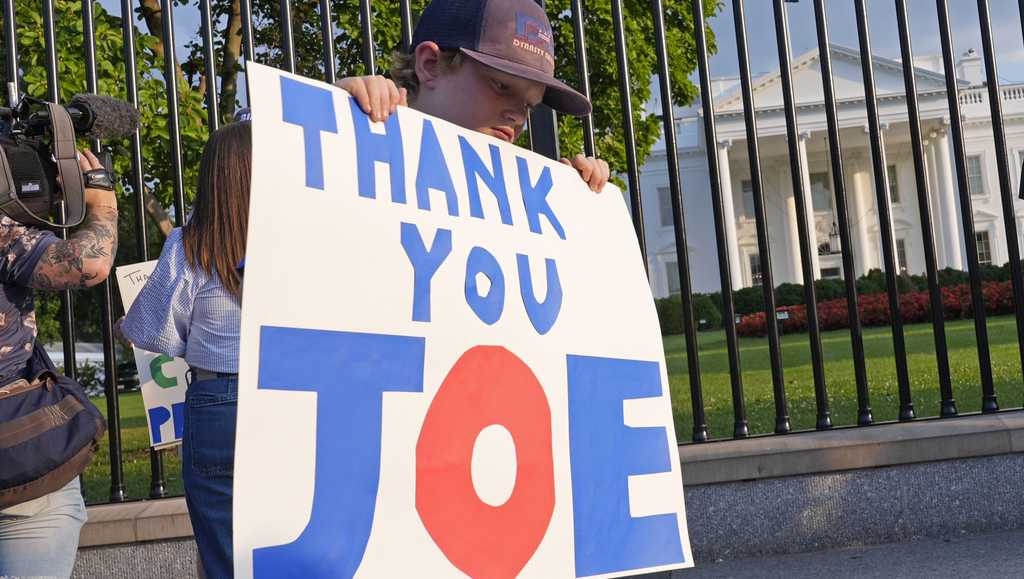 People gather outside of White House to say 'Thank you, Joe' and 'We love you, Joe!'