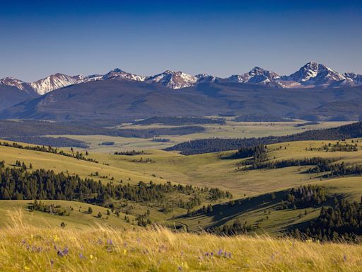 This $21.7 million ranch for sale in Montana once served as a hideout for a Soviet pilot who defected in a MiG-25. Take a look.