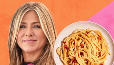 Jennifer Aniston’s Favorite Pasta Recipe Is What I’m Making for Dinner Tonight