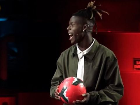 El vacile de Iñaki Williams a Broncano por TVE