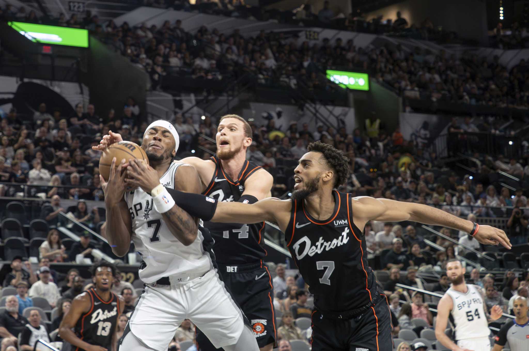 Nose for defense helps David Duke Jr. gain deal with Spurs
