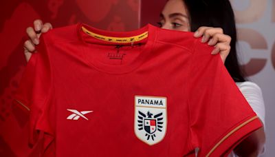 Panamá lanza la nueva camiseta de su selección de fútbol con detalles culturales