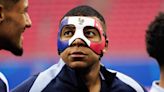 Enmascarado, Kylian Mbappé está listo para seguir en la Euro 2024