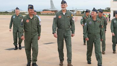 Felipe VI visita la Academia General del Aire de San Javier