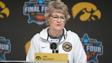 Iowa coach Lisa Bluder brushes off Dawn Staley's frustration about 'bar fight' comment