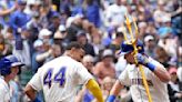 Suárez's 3-run homer lifts Mariners over Pirates 6-3 in 10 innings