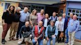 La Cofradía del Desarme agasaja en Oviedo a la diáspora asturiana