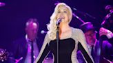 Kellie Pickler honours late husband with emotional first stage performance since his death