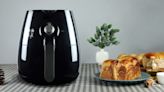 The Rookie Air Fryer Cooking Mistake That's Easy To Make