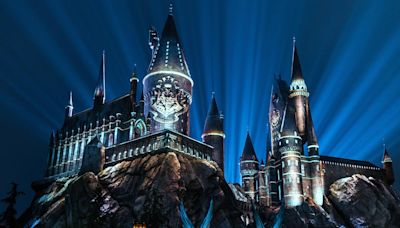 A New Butterbeer Snack Hit Universal Orlando In Time For Summer At The Wizarding World...