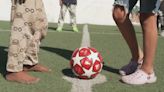 Refugio usa el deporte para alegrar a niños migrantes tras los horrores de su travesía hacia EEUU