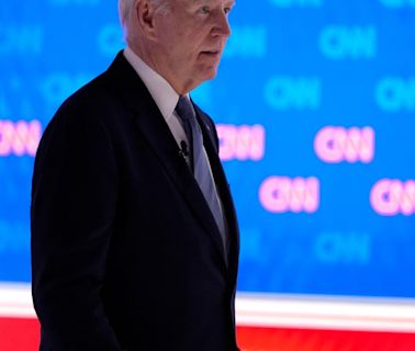 Democratas em pânico pressionam por substituição de Biden após desastre em debate; leia bastidores