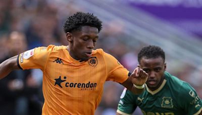 Barcelona Open Official Negotiations For Hull City Winger