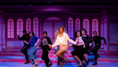 Review: San Diego Musical Theatre's high-energy 'Legally Blonde' bubbles with fun
