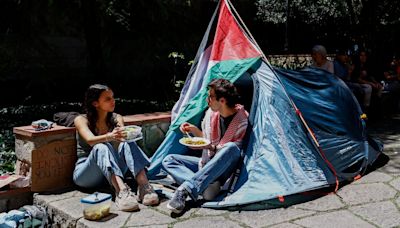 Los acampados en Barcelona por Gaza aseguran que no dificultarán el voto el 12M