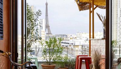 Quinzerie : le rooftop de l'hôtel offre une vue à couper le souffle sur la Tour Eiffel