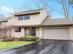 1548 Kirkwood Dr, Geneva IL 60134