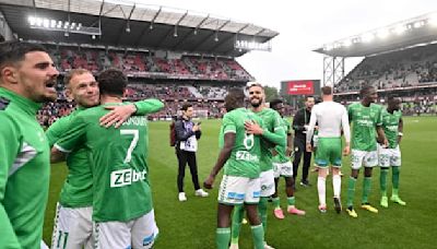 Saint-Etienne de retour en Ligue 1: récit d'une saison riche en rebondissements et émotions