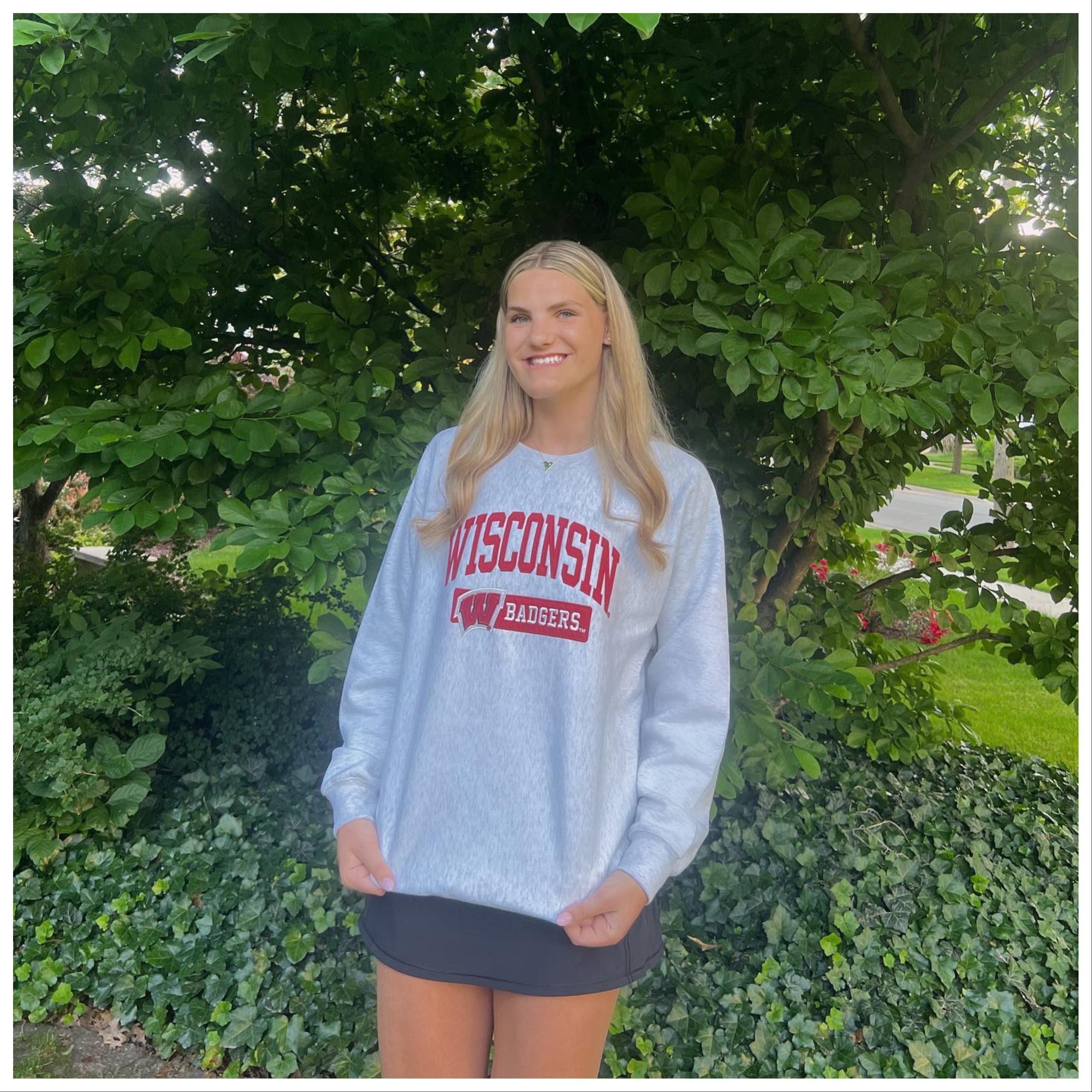 Committing to Wisconsin volleyball is a dream come true for 2026 recruit Lynney Tarnow