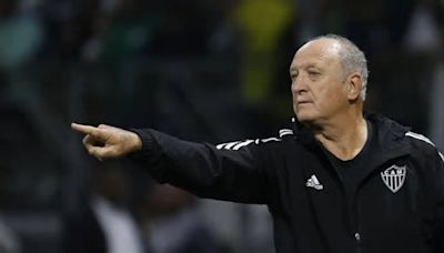 Atlético Mineiro destituye a Scolari