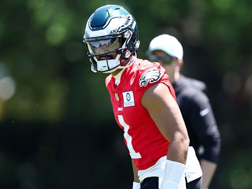 Eagles training camp observations: Hurts looks faster than last year