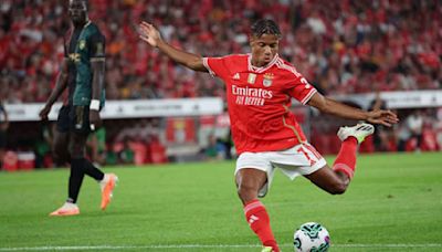 Napoli insiste em tirar David Neres do Benfica