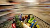Inflação em supermercados no Reino Unido cai pela primeira vez em 21 meses
