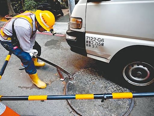 地下電纜故障 高雄傳爆炸聲 配電箱遭雷擊 台中千戶停電