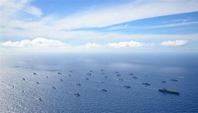 環太軍演史上規模最大 近40艘軍艦海上編隊場面壯觀