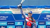 El español Toni Bou sigue invicto en Italia pese a la lluvia