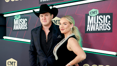 Jon Pardi's Pregnant Wife Summer Bares Baby Bump Ahead Of Baby No. 2's Arrival | iHeartCountry Radio
