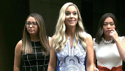 Kate Gosselin Celebrates 4 of Her Sextuplets on Their 20th Birthdays in Rare Photo, Leaves Out Collin and Hannah: 'Who Feels Old?'