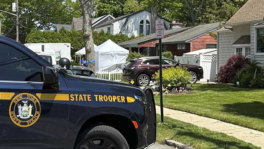 Investigators return to Long Island home of Gilgo Beach serial killing suspect