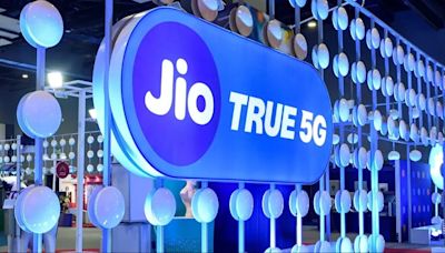 Reliance Jio is offering free Netflix, Amazon Prime Videos and Disney+ Hotstar to its prepaid mobile users