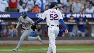 Mets expected to DFA Jorge Lopez after he throws glove into stands, postgame blowup