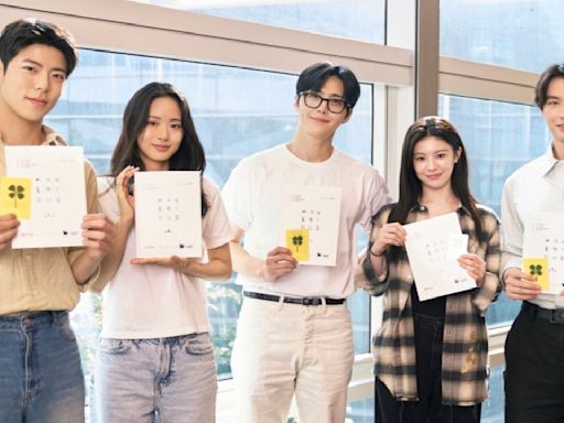 Can This Be Translated starring Kim Seon Ho-Go Yoon Jung and written by Hong Sisters raises excitement with script reading PICS