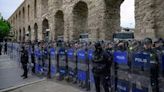 Turkey detained hundreds after anti-Syrian riots
