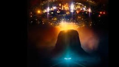 Close Encounters of the Third Kind - On the Big Screen