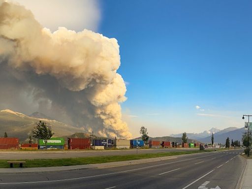 CN main line reopens through fire-ravaged Jasper, Alberta