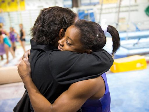 Simone Biles’ mom calls USA gymnasts ‘epic’ as they lead Olympic qualifying events