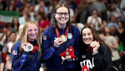 The word written in Braille on the back of the award Paralympians get with their medals