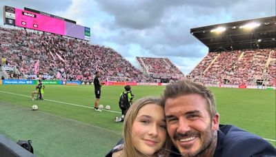 Filha de Victoria e David Beckham rouba a cena em jogo; web reage: 'É a cara do pai'