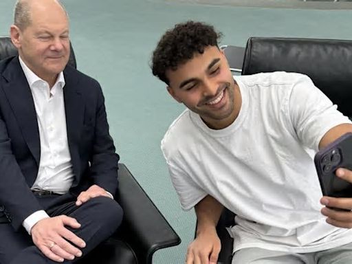 Olaf Scholz auf TikTok: Younes Zarou soll den Kanzler zum TikTok-Star machen